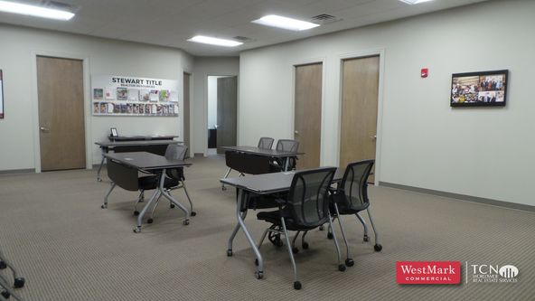 South Lubbock Office : 9826 Slide Rd, Lubbock, TX 79424